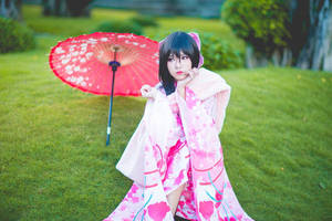 Elegance Embodied - Japanese Girl In Pink Kimono Wallpaper