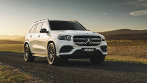 Elegant 2020 Mercedes-benz Gls In Pristine White Wallpaper