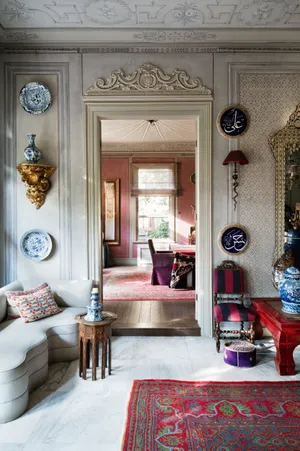 Elegant Classic Interior Design Wallpaper
