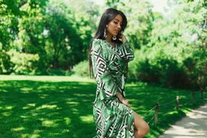 Elegant Geometric Palm Patterned Dress Wallpaper