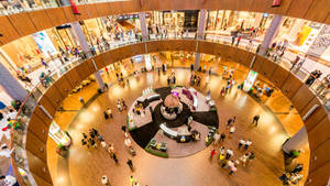 Elegant Shopping Venue At Dubai Mall Wallpaper