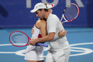 Elena Vesnina Hugging Aslan Karatsev Wallpaper