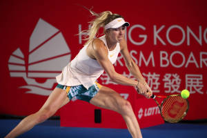 Elina Svitolina In Action At The Hong Kong Open. Wallpaper