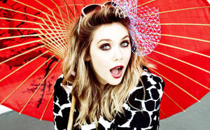 Elizabeth Olsen Red Japanese Umbrella Wallpaper