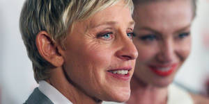 Ellen Degeneres Detailed Close-up Photograph Wallpaper