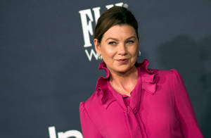 Ellen Pompeo In Pink Dress Wallpaper