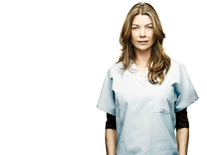 Ellen Pompeo In Scrubs Wallpaper