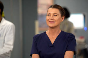 Ellen Pompeo Wearing Medical Uniform Wallpaper