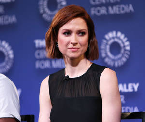 Ellie Kemper The Paley Center For Media Wallpaper