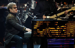 Elton John Piano Show Wallpaper