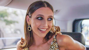 Emma Chamberlain Makeup Met Gala Wallpaper