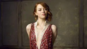 Emma Stone Sexy And Classic Wallpaper