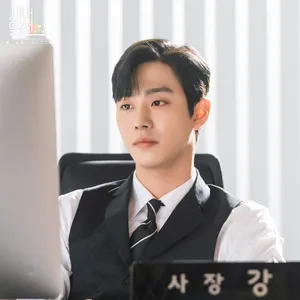 Engaging Businessman In Drama Scene Wallpaper