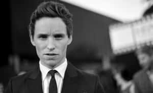 Engaging Portrait Of Eddie Redmayne Wallpaper