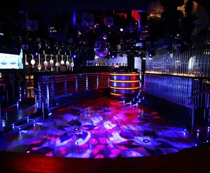 Enthralling Nightclub Atmosphere Wallpaper