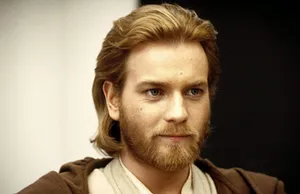Ewan Mcgregor Star Wars Jedi Master Kenobi Wallpaper