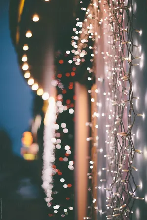 Experience The Magic Of Christmas With A Festive Christmas Lights Aesthetic Wallpaper
