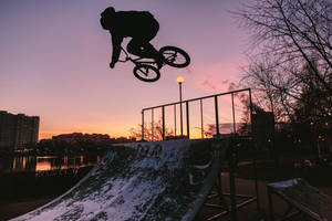 Extreme Sports Bmx Stunt Silhouette Wallpaper