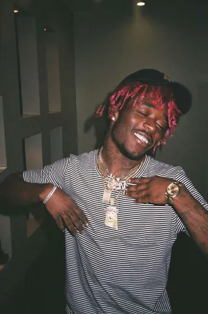 Eyes Closed Lil Uzi Vert Wallpaper