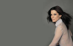 Famous American Actress Sandra Bullock Wallpaper