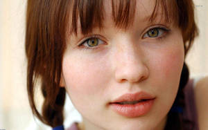 Famous Australian Actress Emily Browning Close Up Shot Wallpaper