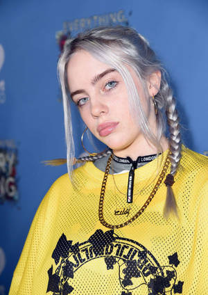 Famous Tiktokers Billie Eilish Hippie Look Wallpaper