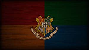 Fan-made Hogwarts Crest Wallpaper