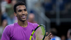 Felix Auger Aliassime Clapping Wallpaper