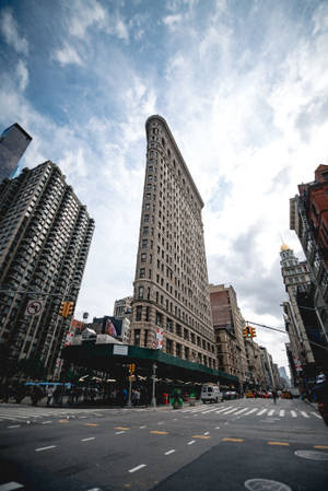 Flatiron Building Empty Street Wallpaper