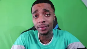 Flightreacts [wallpaper] Wallpaper