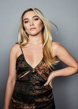 Florence Pugh The Wrap Wallpaper