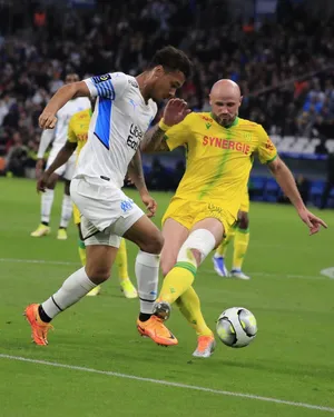 Football Player Boubacar Kamara Midfielder Wallpaper