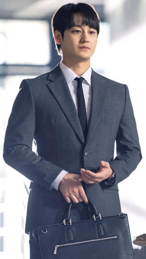 Formal Kim Bum Wallpaper