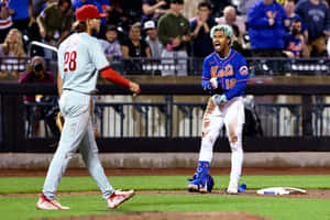 Francisco Lindor Celebrationon Basepath Wallpaper