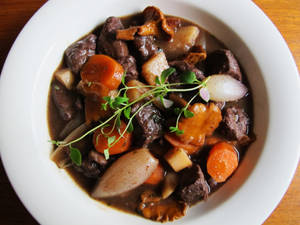 French Dish Beef Bourguignon Wallpaper