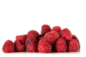 Fresh Red Raspberries Wallpaper