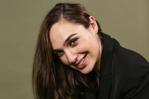 Gal Gadot The New York Times Wallpaper