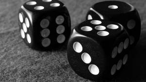 Gambar Black And White Dice Wallpaper