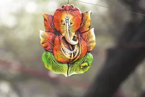 Ganesh Ji Hd Leaf Design Wallpaper
