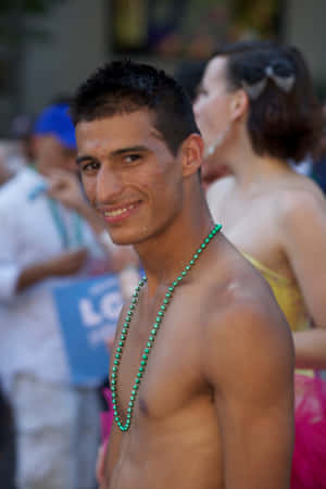 Gay Latino Green Beads Wallpaper