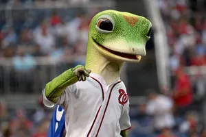 Geico Mascot Baseball Event Wallpaper