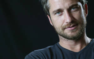 Gerard Butler – The Ultimate Celebrity Hunk Wallpaper