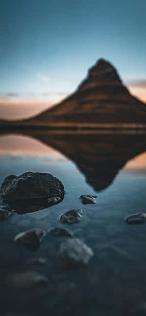 Get Busy Using Calm Mobile For A Smooth, Connected Experience Wallpaper