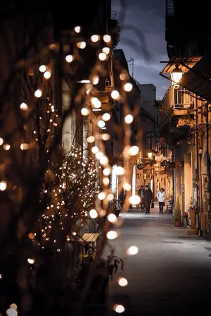 Get Creative With Pink Fairy Lights Wallpaper