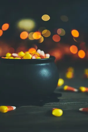 Get Into The Spirit Of The Season With This Fall Halloween Iphone Wallpaper. Wallpaper
