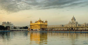 Ghanta Ghar Deori Entrance With Golden Temple Hd Wallpaper