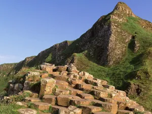 Giant's Causeway In Antrim Ireland Wallpaper