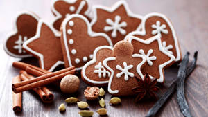 Glazed Gingerbread Biscuits Wallpaper