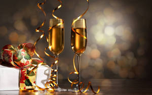Gold Champagne For New Year Wallpaper