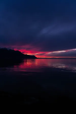 Golden Hour Scenic Wallpaper